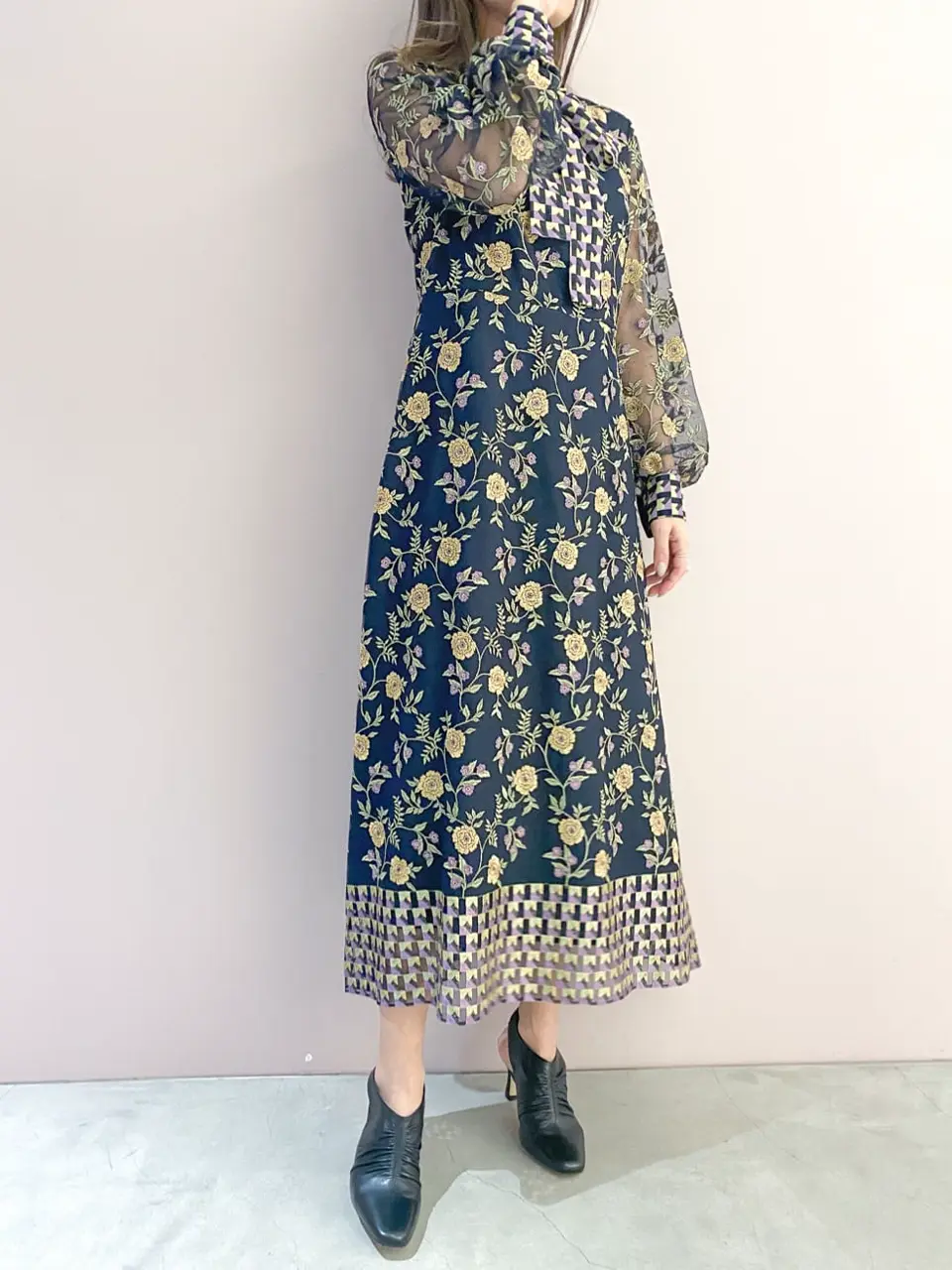 ORIGINATED IN GRACE CONTINENTAL yukimi yonee コーディネート画像