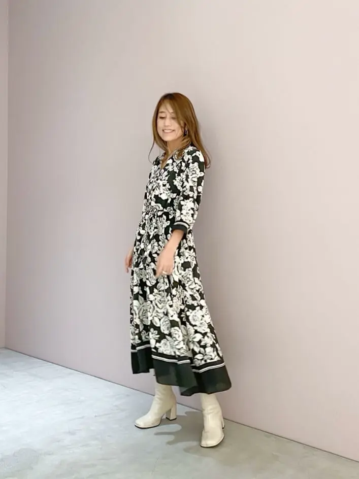 ORIGINATED IN GRACE CONTINENTAL yukimi yonee コーディネート画像