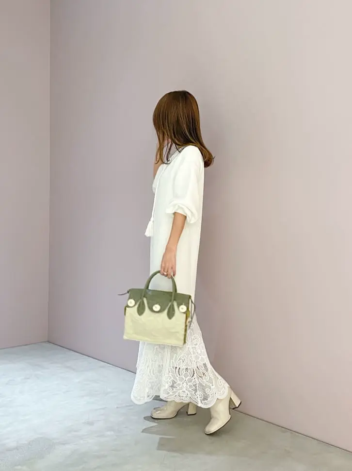 ORIGINATED IN GRACE CONTINENTAL yukimi yonee コーディネート画像