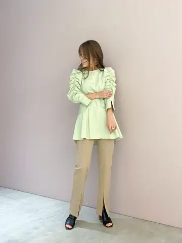 ORIGINATED IN GRACE CONTINENTAL yukimi yonee コーディネート画像