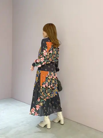 ORIGINATED IN GRACE CONTINENTAL yukimi yonee コーディネート画像