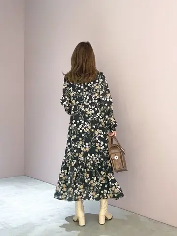 ORIGINATED IN GRACE CONTINENTAL yukimi yonee コーディネート画像