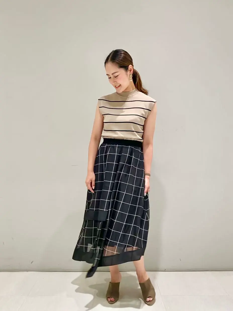 ORIGINATED IN GRACE CONTINENTAL 小笠原　春菜 コーディネート画像