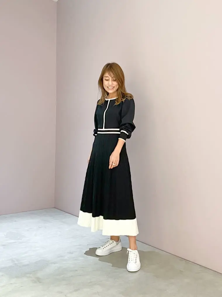 ORIGINATED IN GRACE CONTINENTAL yukimi yonee コーディネート画像