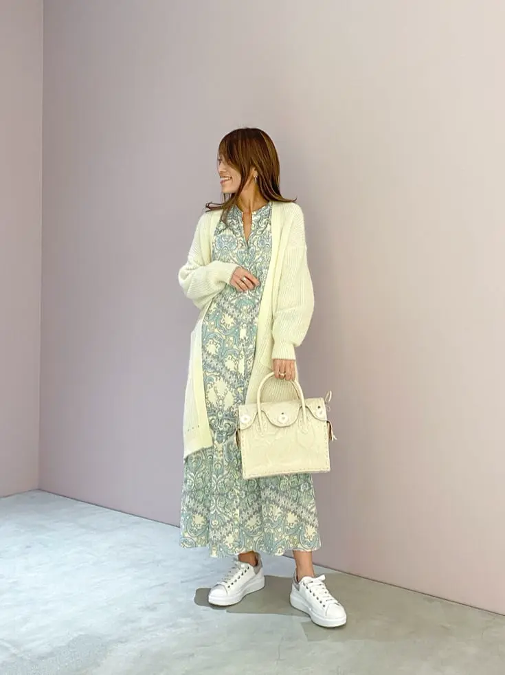 ORIGINATED IN GRACE CONTINENTAL yukimi yonee コーディネート画像