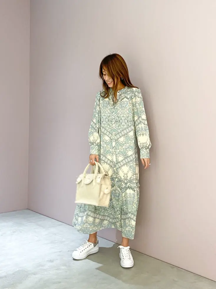 ORIGINATED IN GRACE CONTINENTAL yukimi yonee コーディネート画像