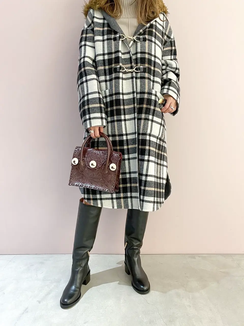 ORIGINATED IN GRACE CONTINENTAL yukimi yonee コーディネート画像