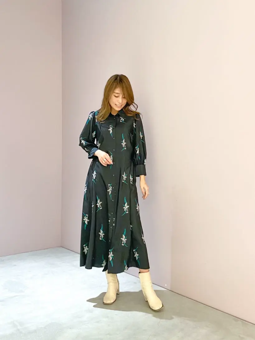 ORIGINATED IN GRACE CONTINENTAL yukimi yonee コーディネート画像