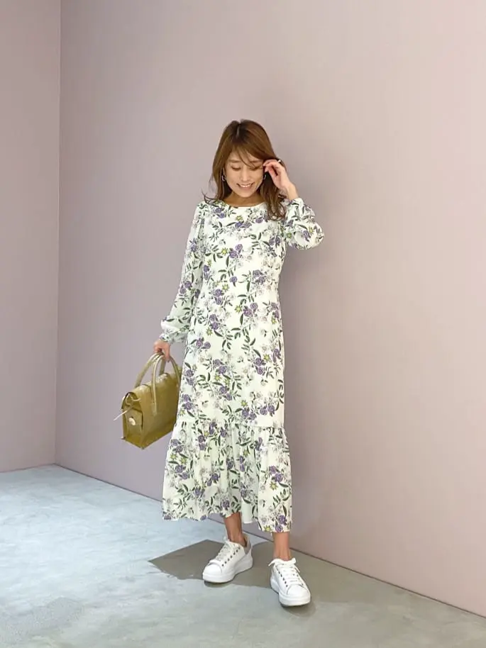 ORIGINATED IN GRACE CONTINENTAL yukimi yonee コーディネート画像