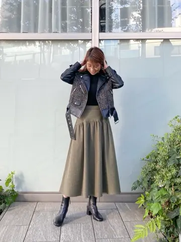 ORIGINATED IN GRACE CONTINENTAL yukimi yonee コーディネート画像