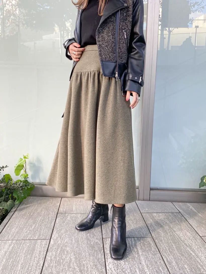 ORIGINATED IN GRACE CONTINENTAL yukimi yonee コーディネート画像