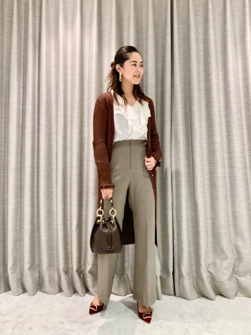 ORIGINATED IN GRACE CONTINENTAL 小笠原　春菜 コーディネート画像