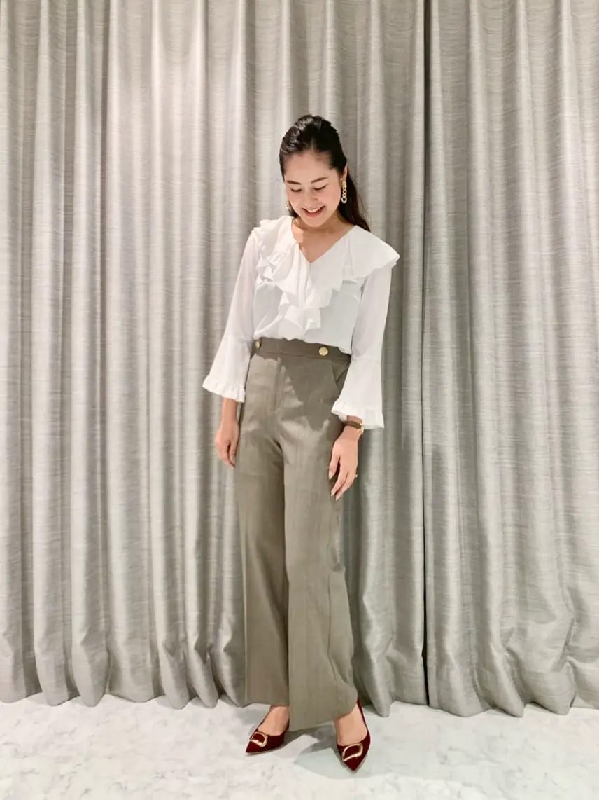 ORIGINATED IN GRACE CONTINENTAL 小笠原　春菜 コーディネート画像