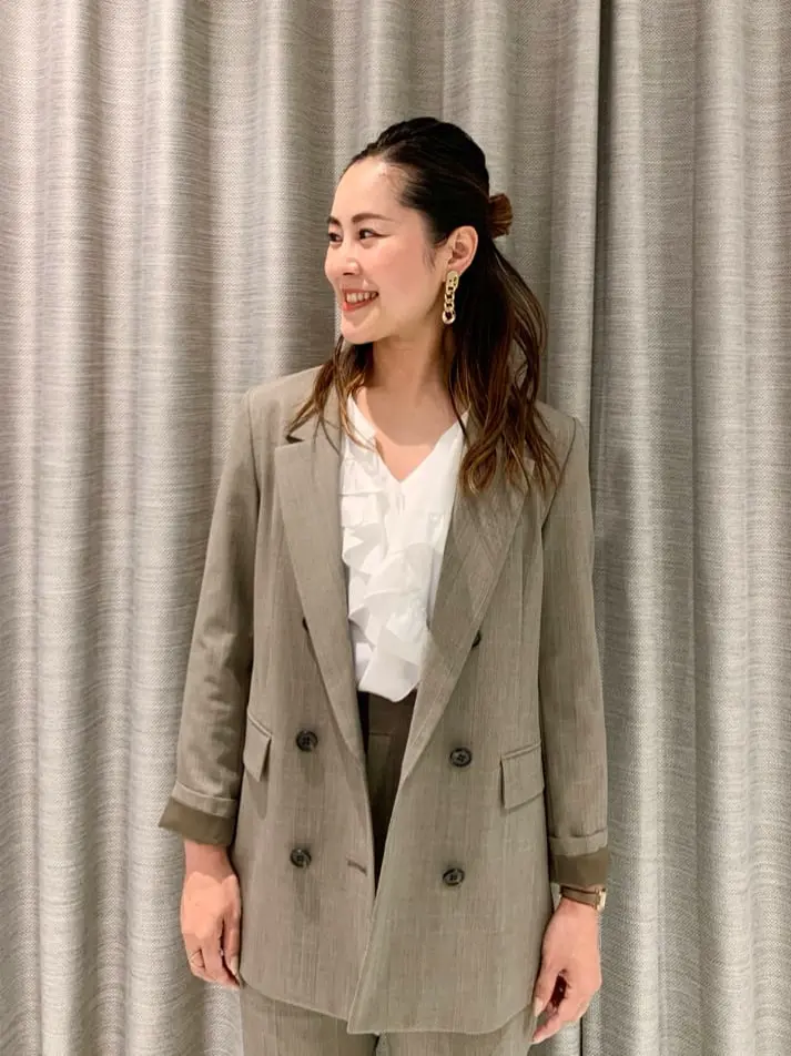 ORIGINATED IN GRACE CONTINENTAL 小笠原　春菜 コーディネート画像