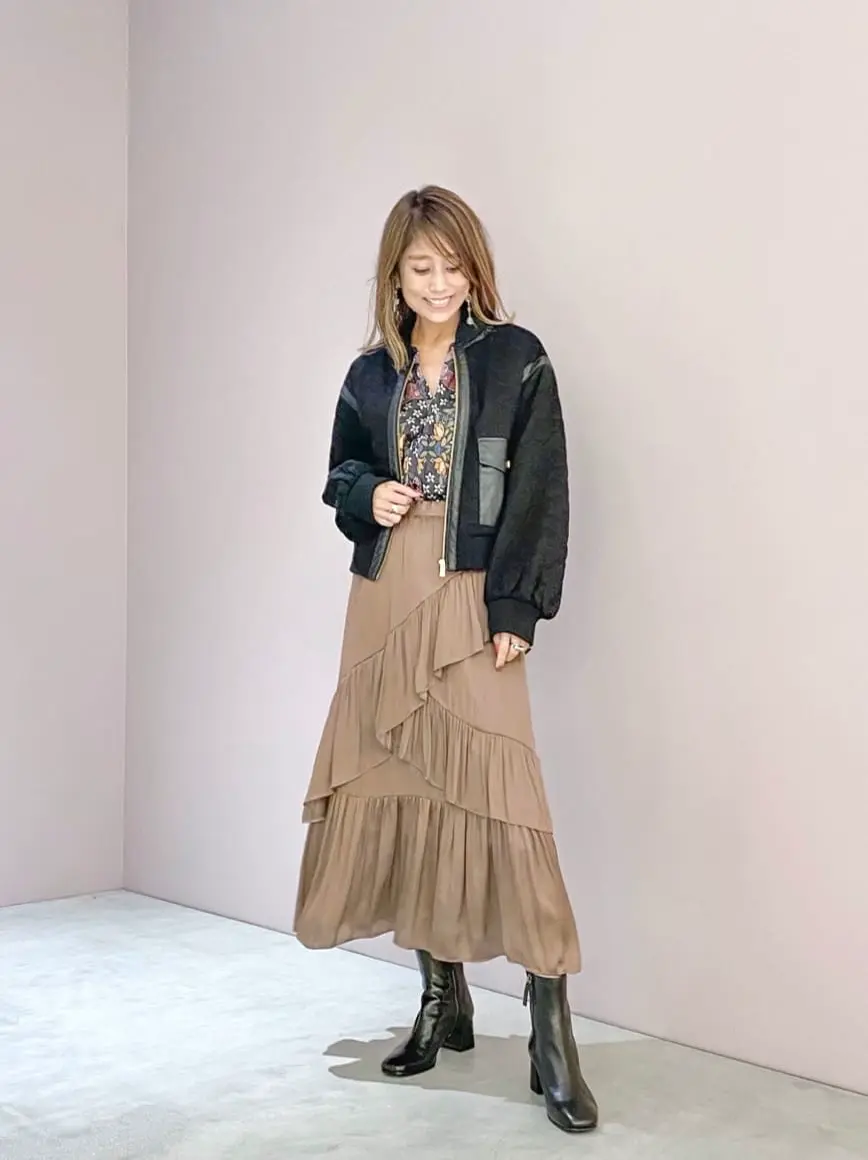 ORIGINATED IN GRACE CONTINENTAL yukimi yonee コーディネート画像