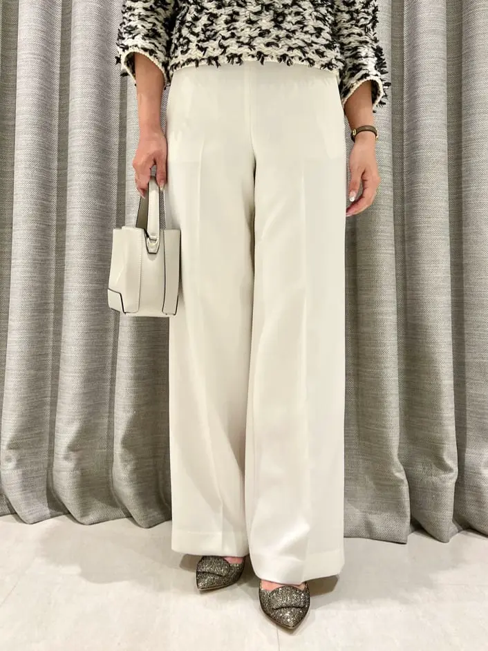 ORIGINATED IN GRACE CONTINENTAL 小笠原　春菜 コーディネート画像