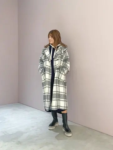 ORIGINATED IN GRACE CONTINENTAL yukimi yonee コーディネート画像