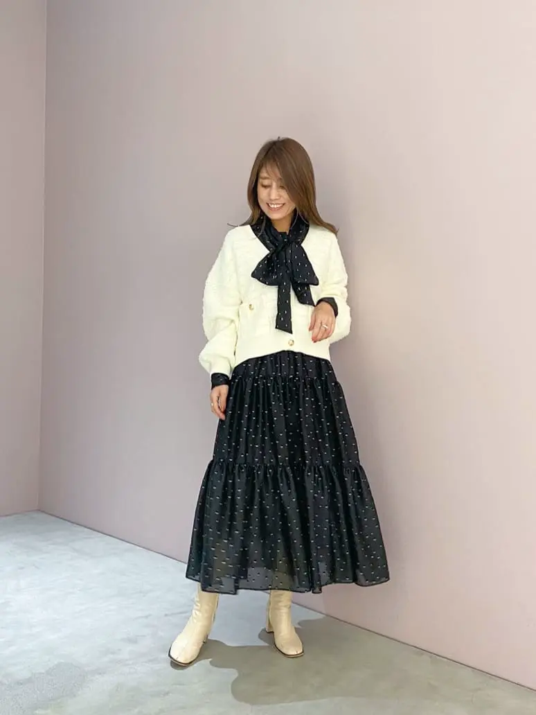 ORIGINATED IN GRACE CONTINENTAL yukimi yonee コーディネート画像