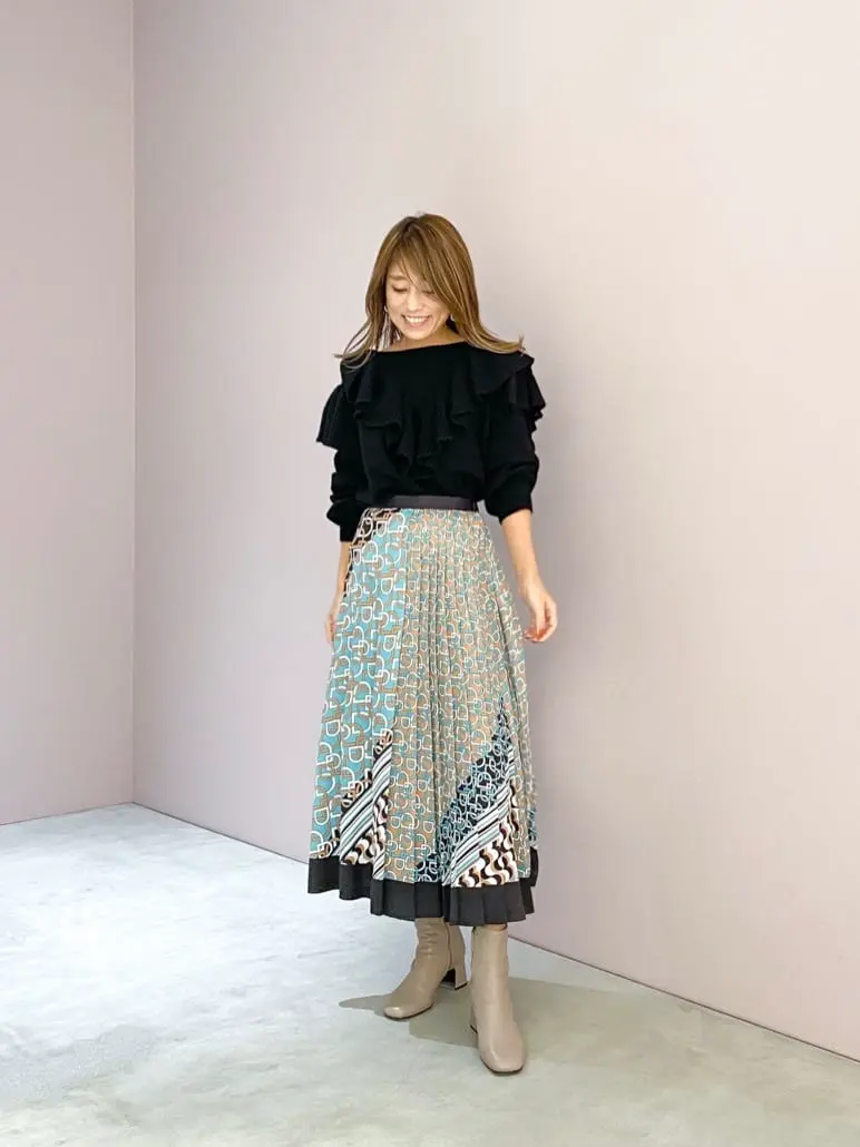 ORIGINATED IN GRACE CONTINENTAL yukimi yonee コーディネート画像