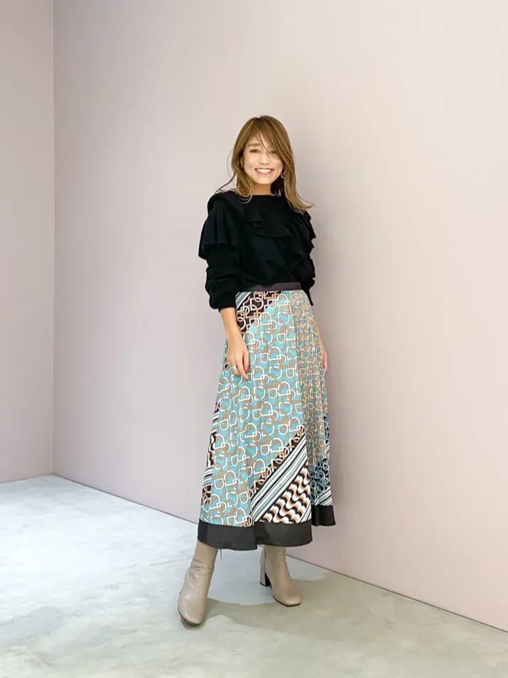 ORIGINATED IN GRACE CONTINENTAL yukimi yonee コーディネート画像