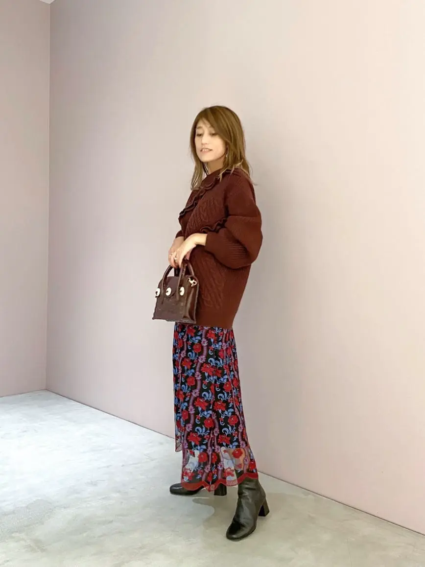 ORIGINATED IN GRACE CONTINENTAL yukimi yonee コーディネート画像