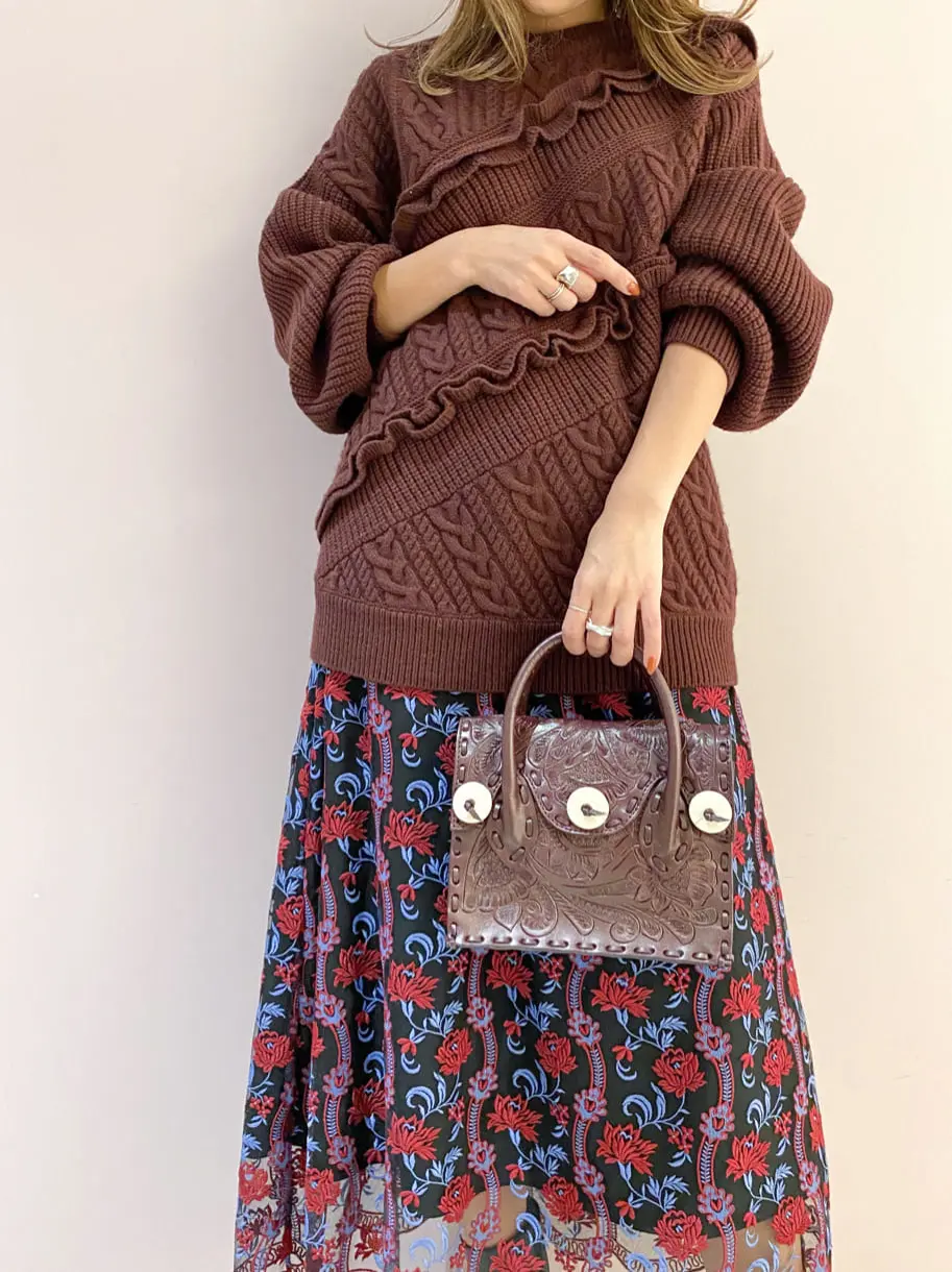 ORIGINATED IN GRACE CONTINENTAL yukimi yonee コーディネート画像