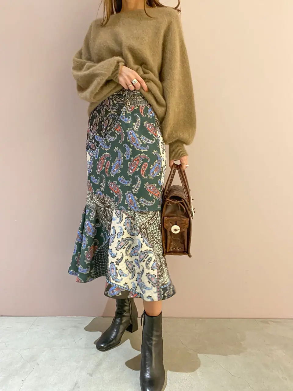 ORIGINATED IN GRACE CONTINENTAL yukimi yonee コーディネート画像