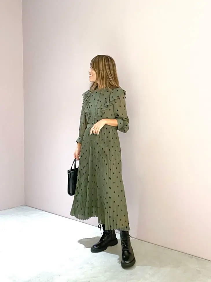 ORIGINATED IN GRACE CONTINENTAL yukimi yonee コーディネート画像