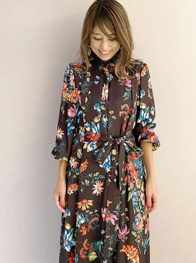 ORIGINATED IN GRACE CONTINENTAL yukimi yonee コーディネート画像