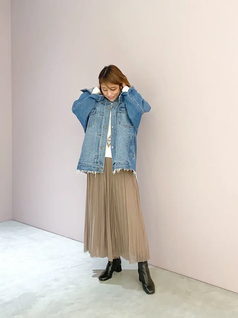 ORIGINATED IN GRACE CONTINENTAL yukimi yonee コーディネート画像