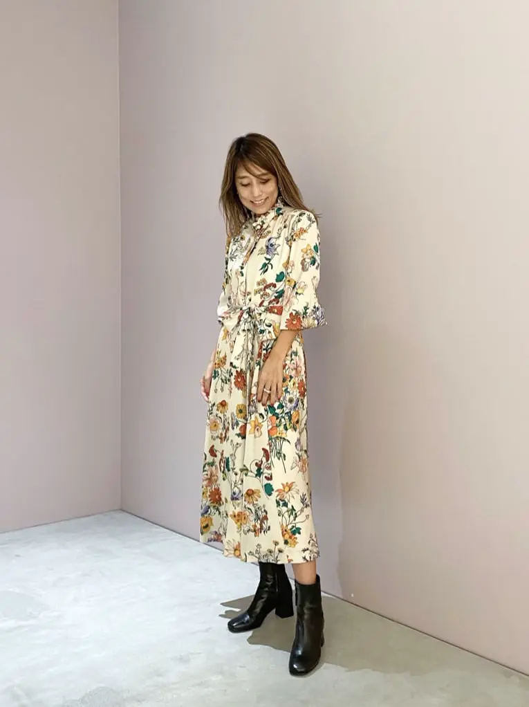 ORIGINATED IN GRACE CONTINENTAL yukimi yonee コーディネート画像