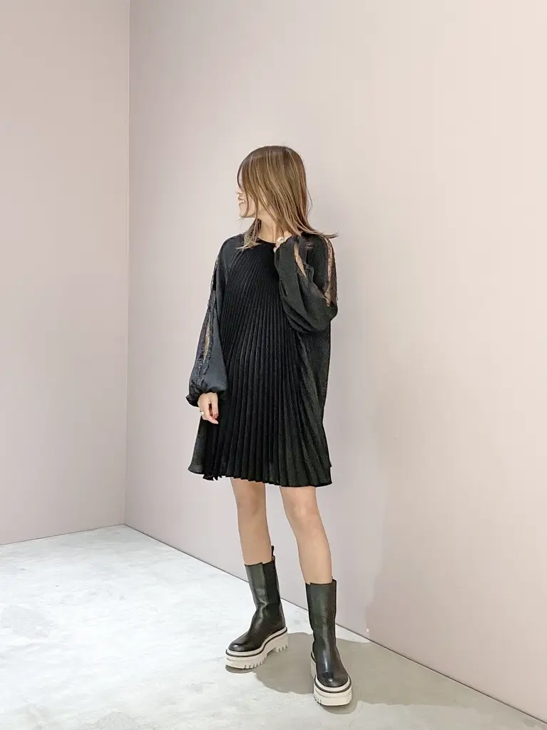 ORIGINATED IN GRACE CONTINENTAL yukimi yonee コーディネート画像