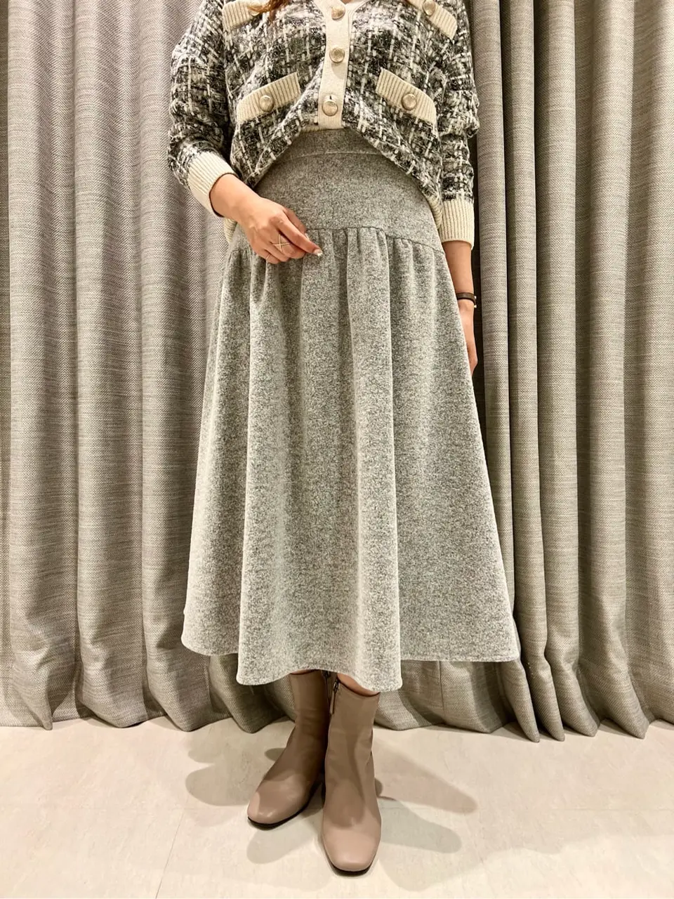 ORIGINATED IN GRACE CONTINENTAL 小笠原　春菜 コーディネート画像