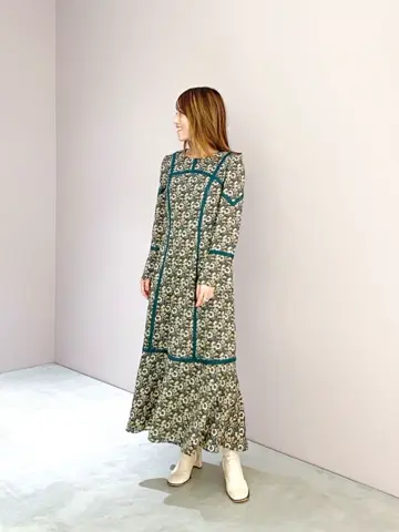 ORIGINATED IN GRACE CONTINENTAL yukimi yonee コーディネート画像