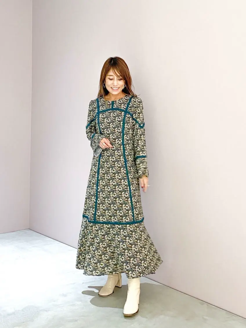 ORIGINATED IN GRACE CONTINENTAL yukimi yonee コーディネート画像