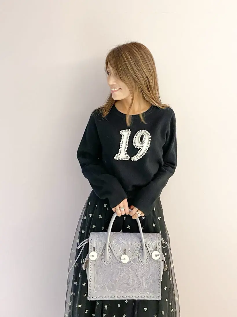 ORIGINATED IN GRACE CONTINENTAL yukimi yonee コーディネート画像