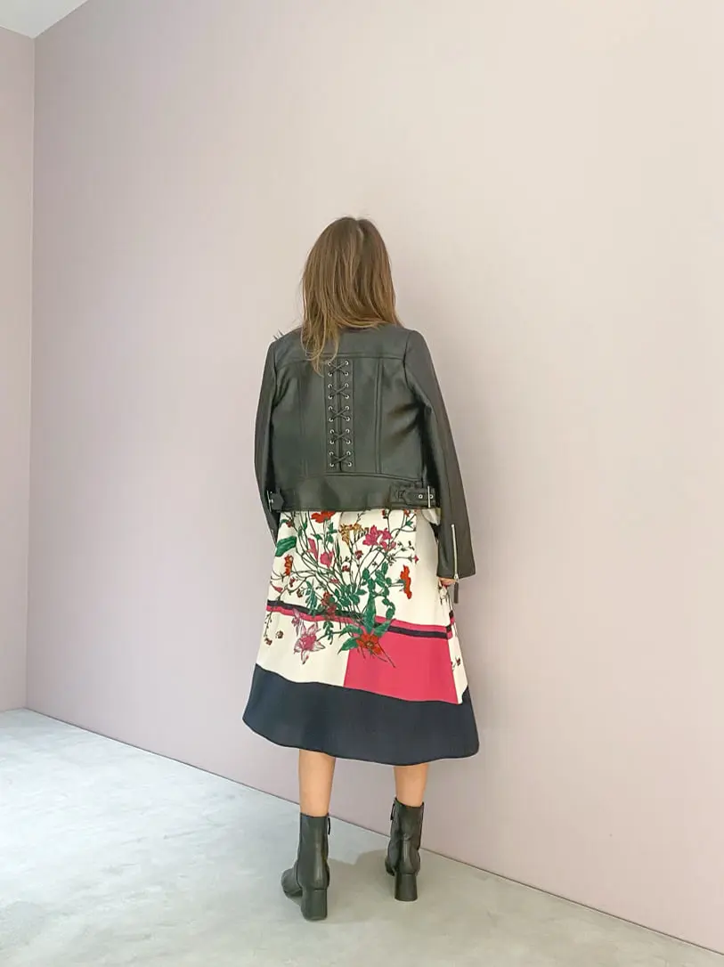 ORIGINATED IN GRACE CONTINENTAL yukimi yonee コーディネート画像