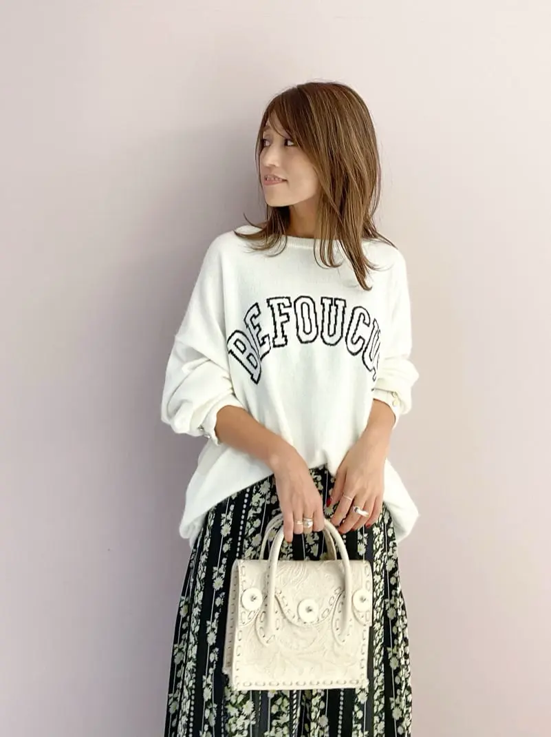 ORIGINATED IN GRACE CONTINENTAL yukimi yonee コーディネート画像