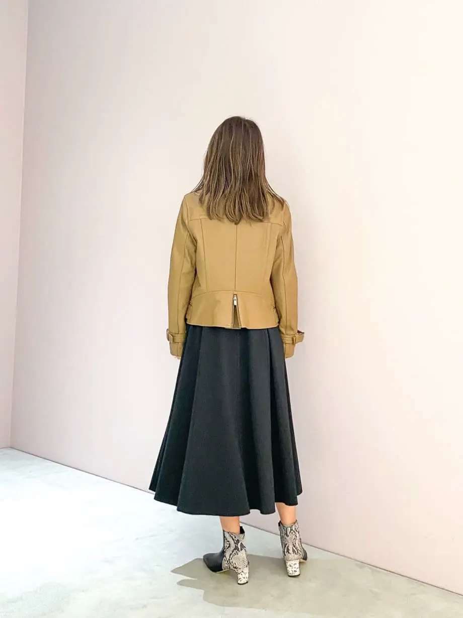 ORIGINATED IN GRACE CONTINENTAL yukimi yonee コーディネート画像