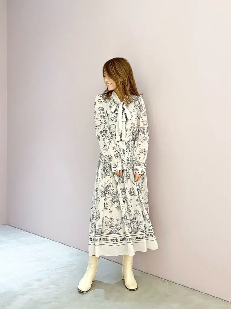 ORIGINATED IN GRACE CONTINENTAL yukimi yonee コーディネート画像