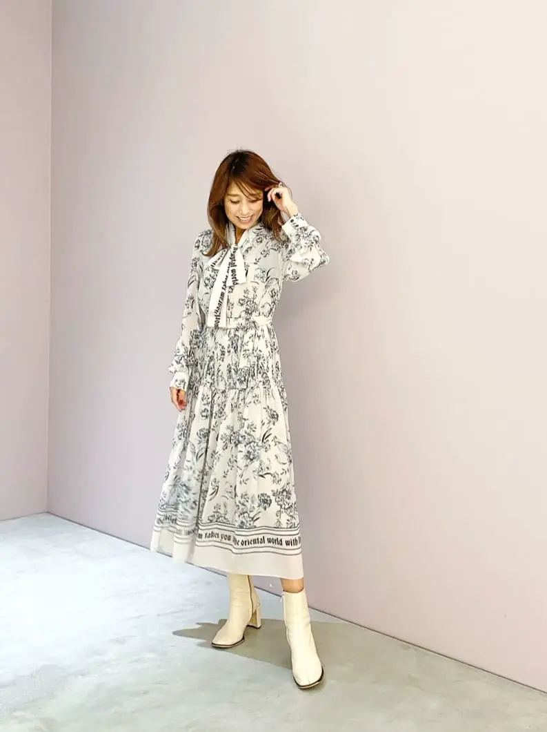 ORIGINATED IN GRACE CONTINENTAL yukimi yonee コーディネート画像