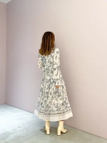 ORIGINATED IN GRACE CONTINENTAL yukimi yonee コーディネート画像