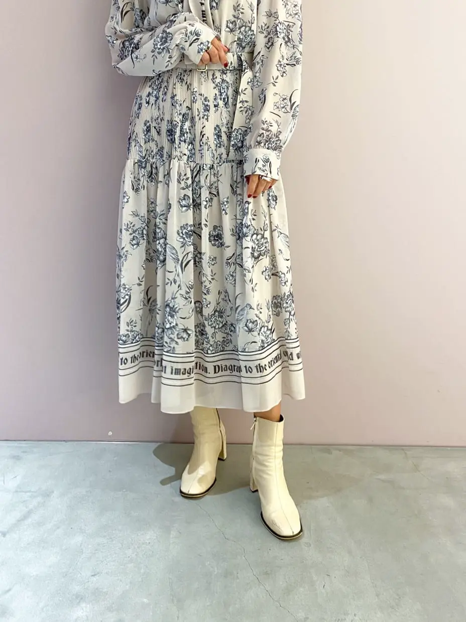 ORIGINATED IN GRACE CONTINENTAL yukimi yonee コーディネート画像