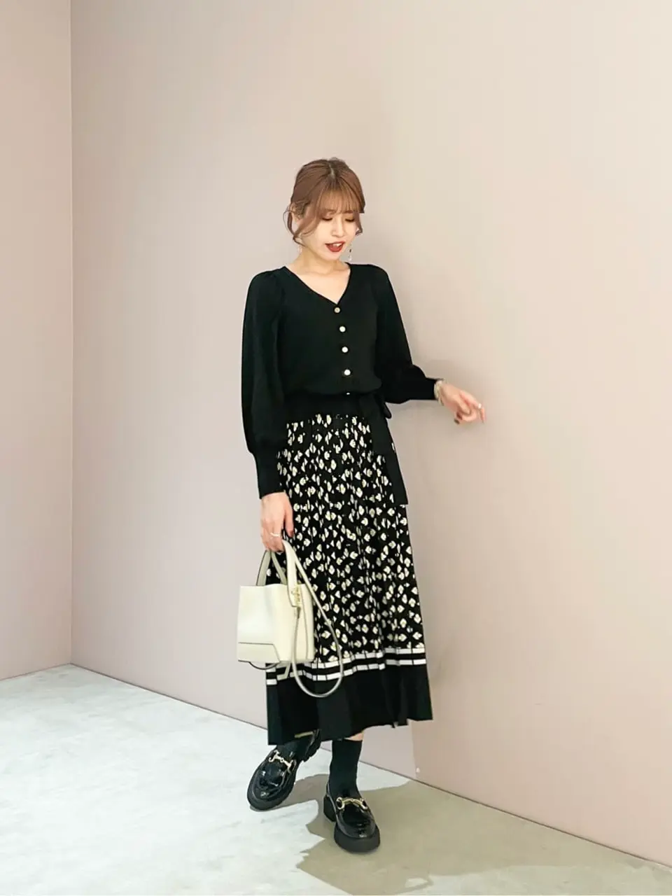 ORIGINATED IN GRACE CONTINENTAL Yuuki NOZAWA コーディネート画像