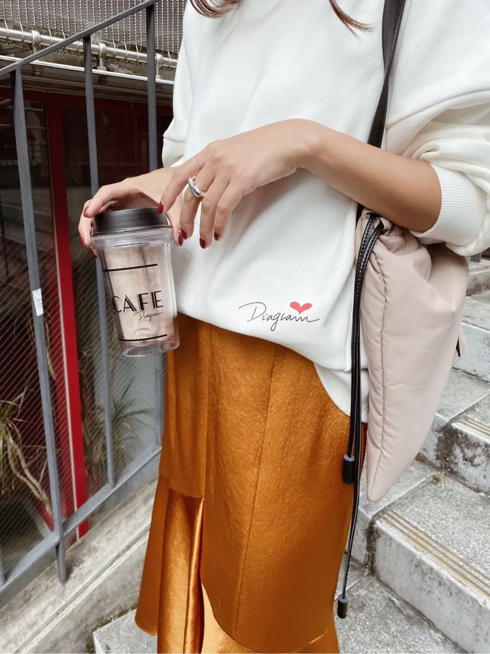 ORIGINATED IN GRACE CONTINENTAL yukimi yonee コーディネート画像