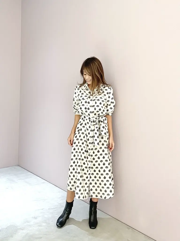 ORIGINATED IN GRACE CONTINENTAL yukimi yonee コーディネート画像