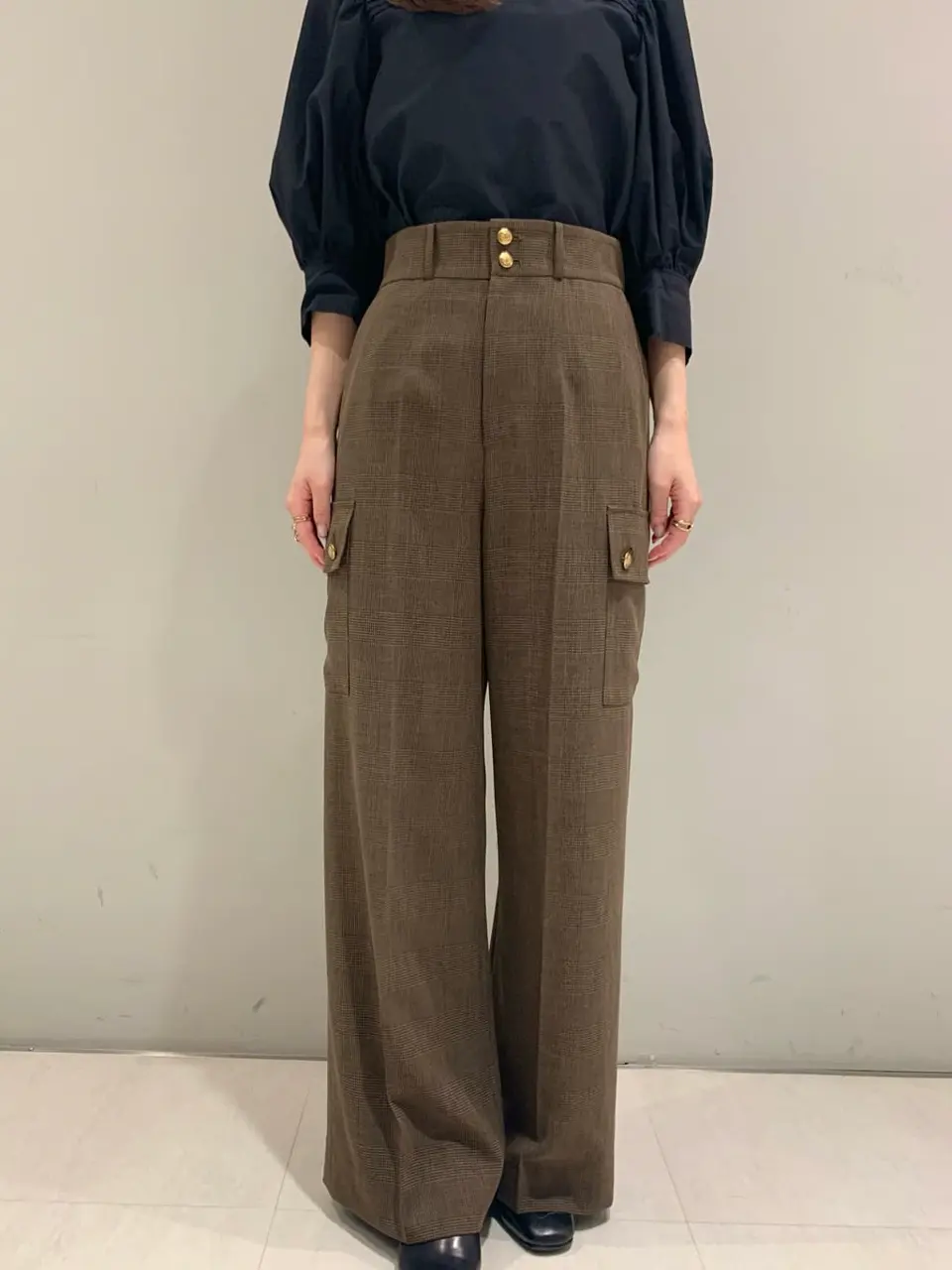 ORIGINATED IN GRACE CONTINENTAL saki コーディネート画像