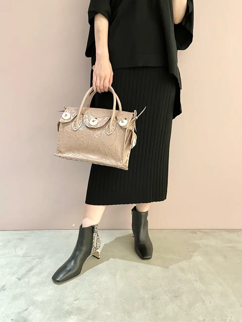 ORIGINATED IN GRACE CONTINENTAL Sengoku コーディネート画像