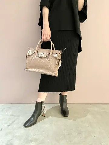 ORIGINATED IN GRACE CONTINENTAL Sengoku コーディネート画像