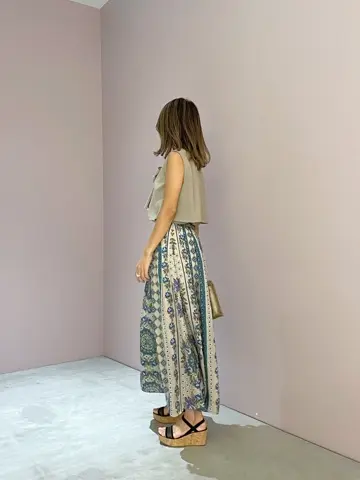 ORIGINATED IN GRACE CONTINENTAL yukimi yonee コーディネート画像